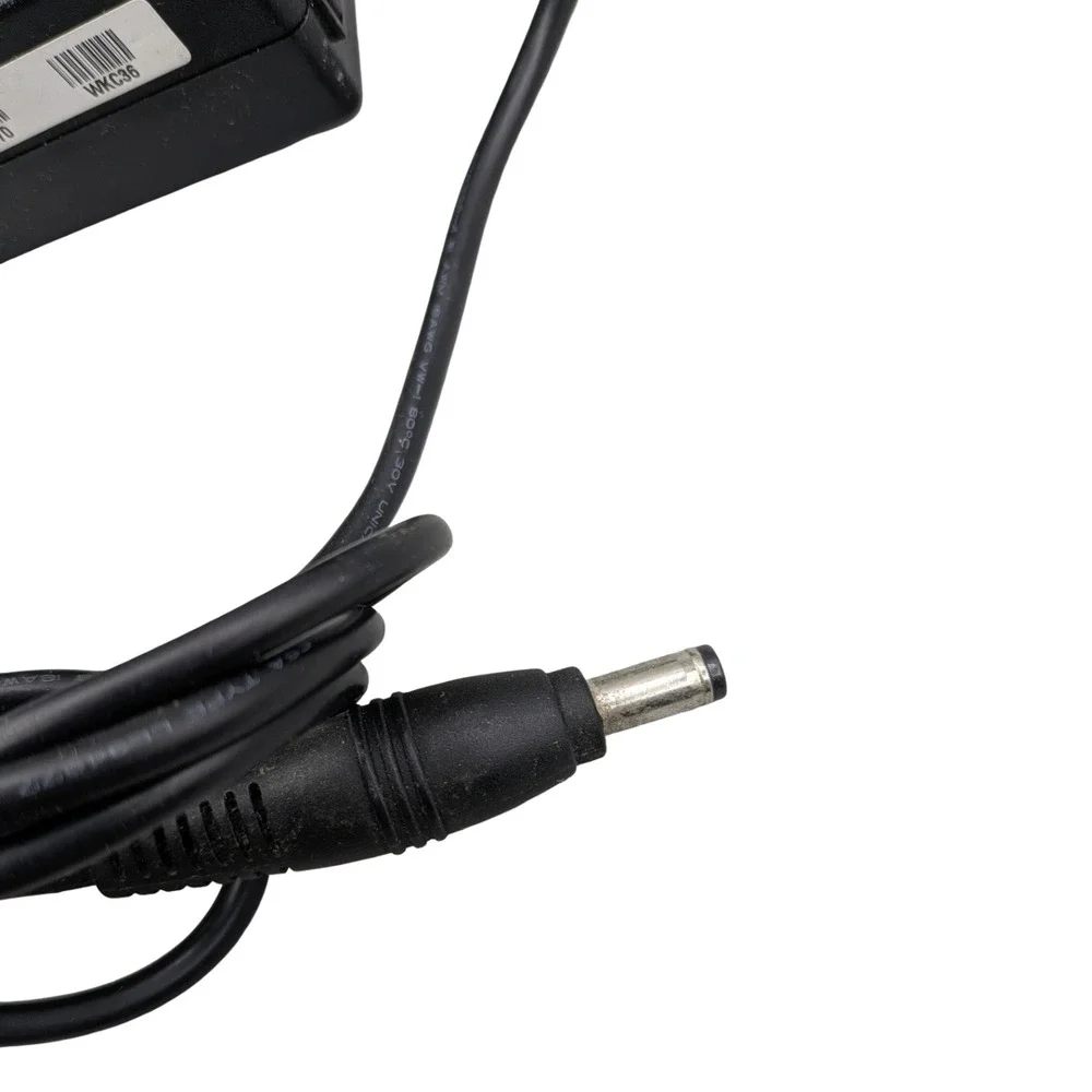 Toshiba PA3917U-1ACA Laptop AC Adapter Power Supply 19V 3.42A 65W Black